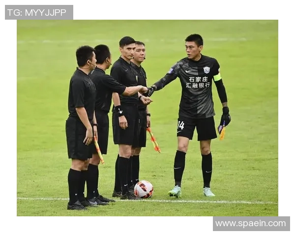 深圳足球队荣登速度排行榜第三名引发热议